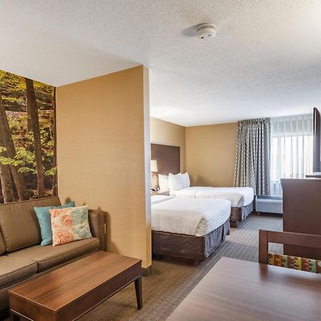 Clarion Pointe Harrisonburg Hotel Exterior foto
