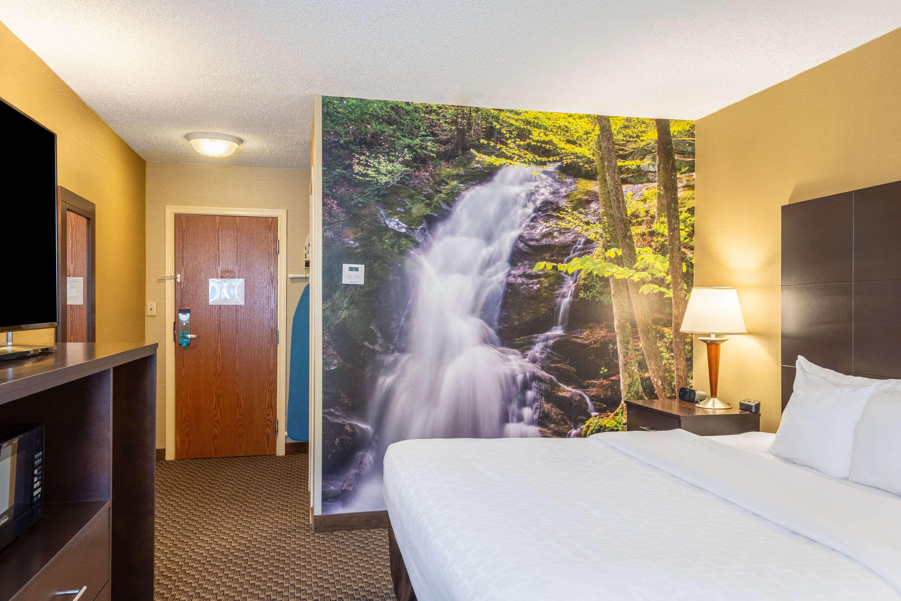 Clarion Pointe Harrisonburg Hotel Exterior foto